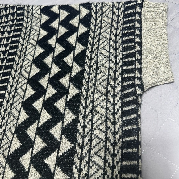 Boho Western Open-Front Tribal Pattern Fringe Sweater - Black & Cream - Picture 7 of 13